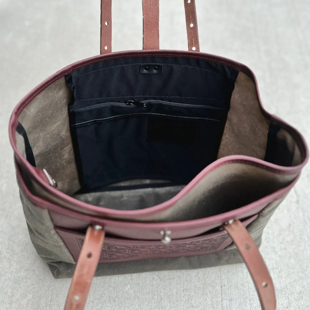 Everyday Tote, Celtic Hounds