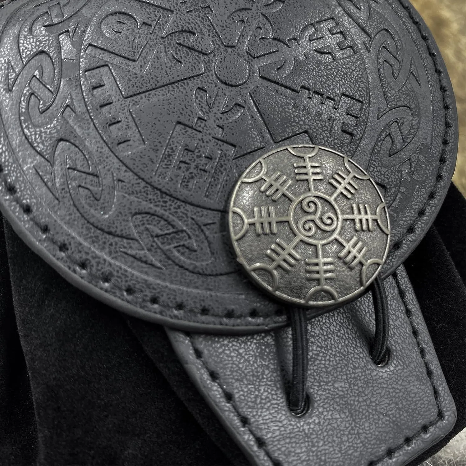 HiiFeuer Medieval Embossed Faux Leather Belt Pouch, Retro Renaissance Portable Belt Bag Coin Purse Dice Bag for LARP Ren Faire (Black A)
