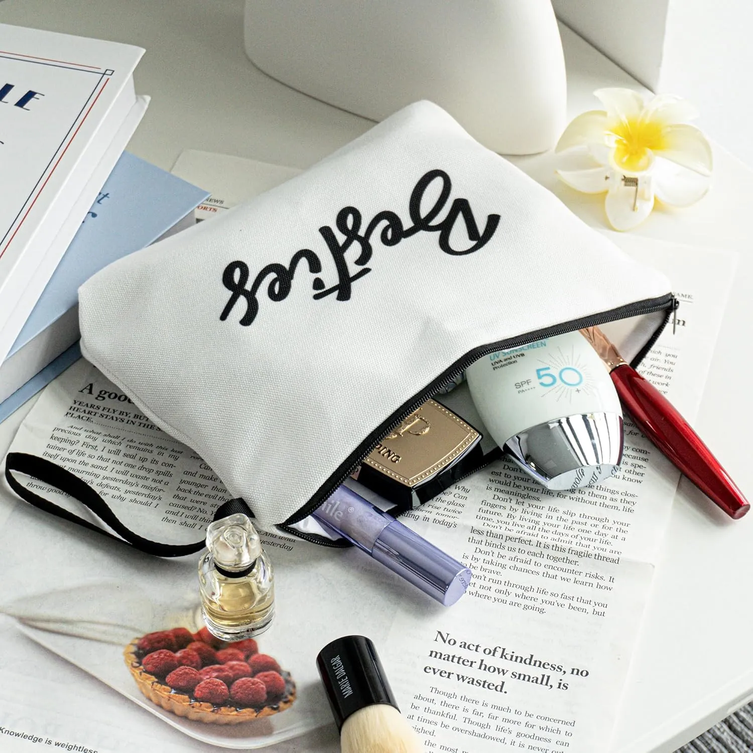 METALPHA Cute Makeup Bag for Besties Zipper Canvas Makeup Bag Besties Gift Large Pouch with Wrist Strap, Cosmetic Bags Makeup Pouch for Best Friend
