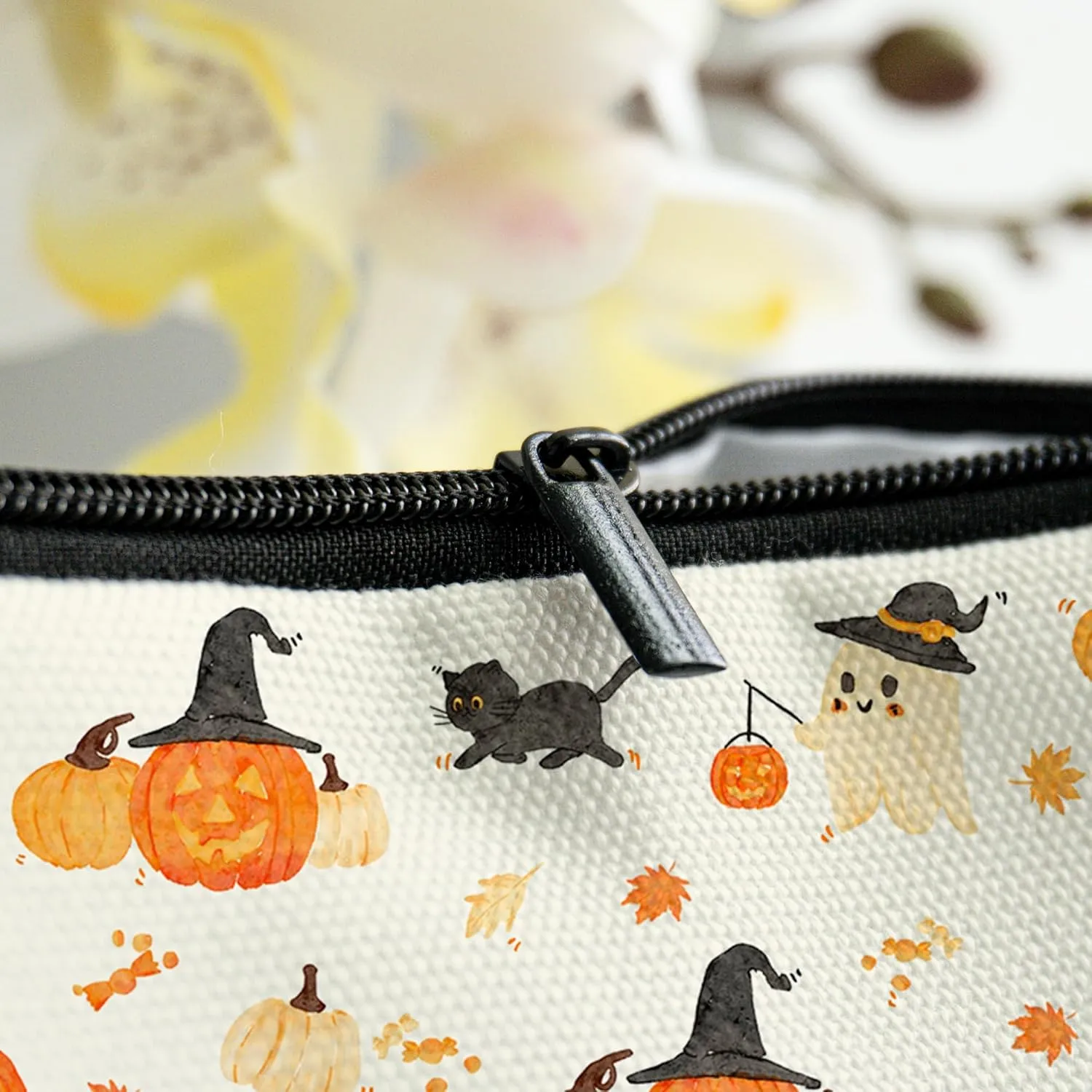 METALPHA Halloween Makeup Bag for Purse Zipper Canvas Make Up Bag Large Pencil Pouch Bag with Wrist Strap, Funny Cosmetic Bags Makeup Pouch